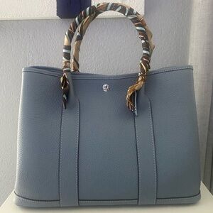 Cherish Kiss 36cm Garden Party